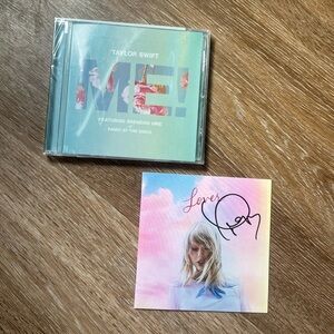 Taylor Swift signed Lover booklet with ME! Single CD